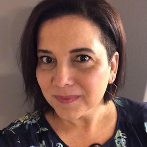 Meet your Posher, Elena